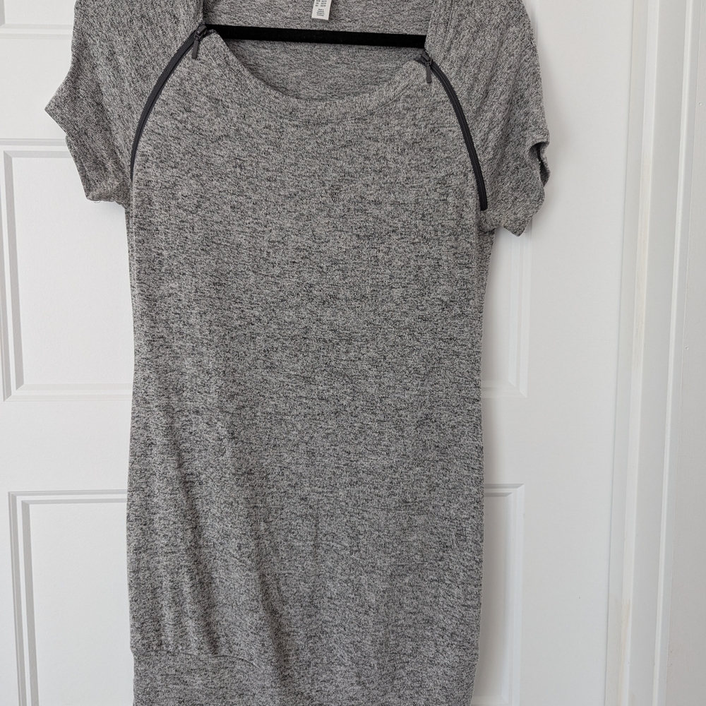 Gray Short Sleeve Dress Breastfeed Zip 2 Sides Maternity Thyme Nursing
